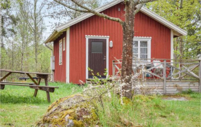 Awesome home in Mörlunda with 1 Bedrooms